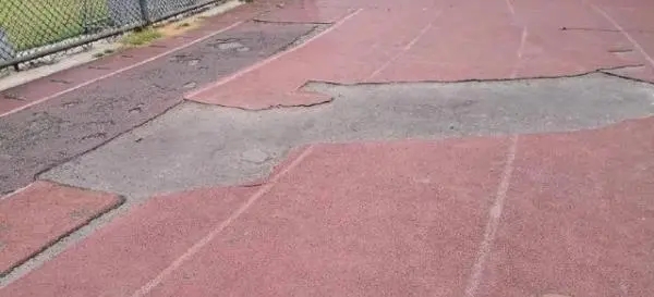 塑膠跑道鼓起來的原因及處理方案(圖2)